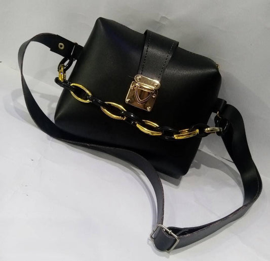 Womens Chunky Chain Purse